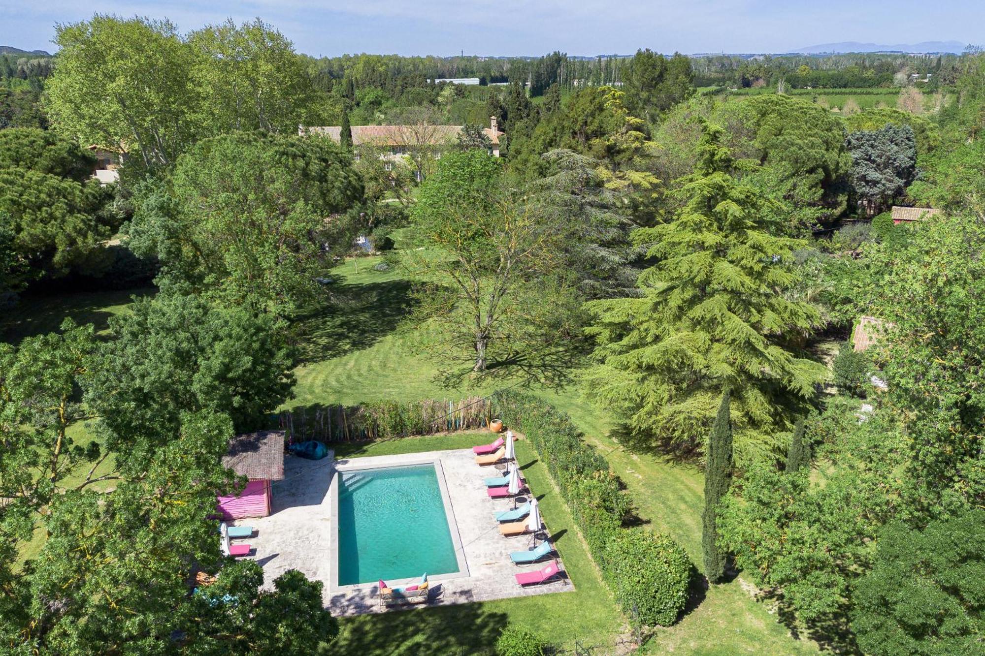 Domaine De Rhodes B&B Авиньон Экстерьер фото