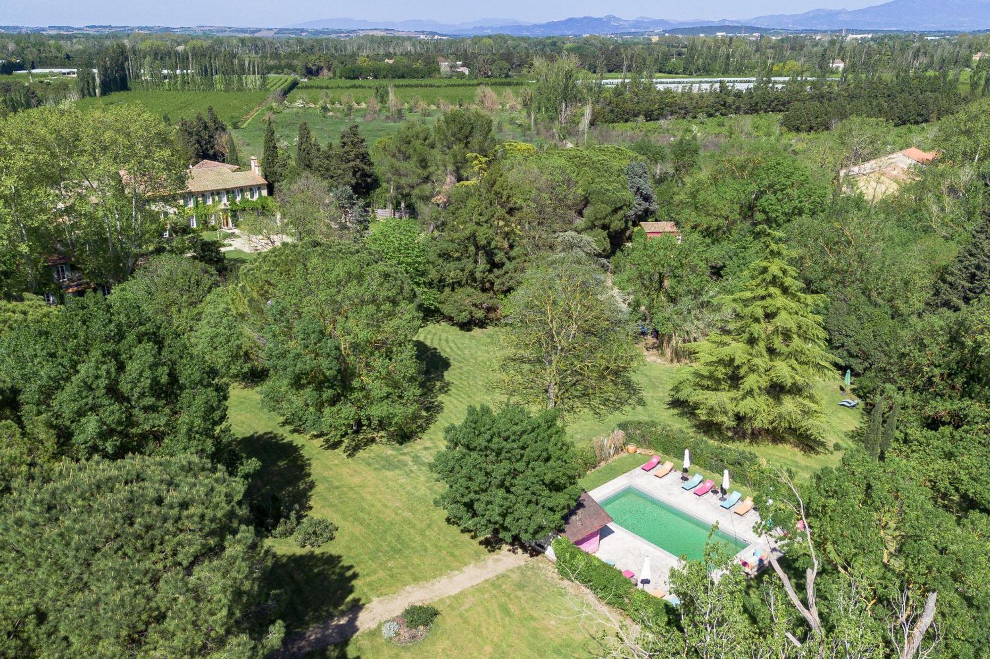 Domaine De Rhodes B&B Авиньон Экстерьер фото